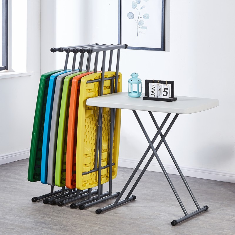 Kids Outdoor Folding Table - طاولة طعام مربعة قابلة للطي وقابلة