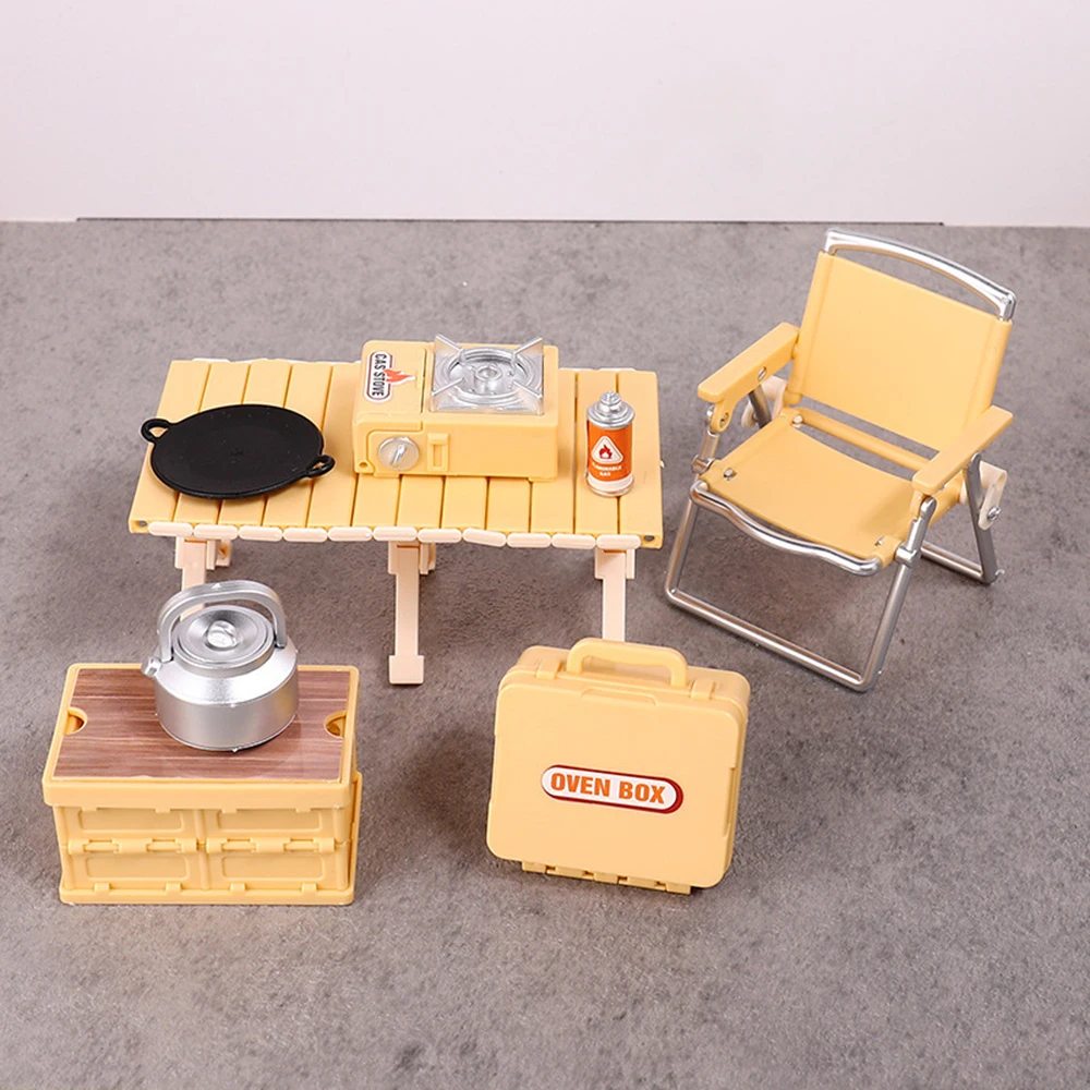 Kids Outdoor Folding Table - طقم كراسي وطاولة صغيرة قابلة للطي